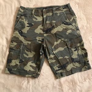 American Eagle Camo Cargo Short. 30in